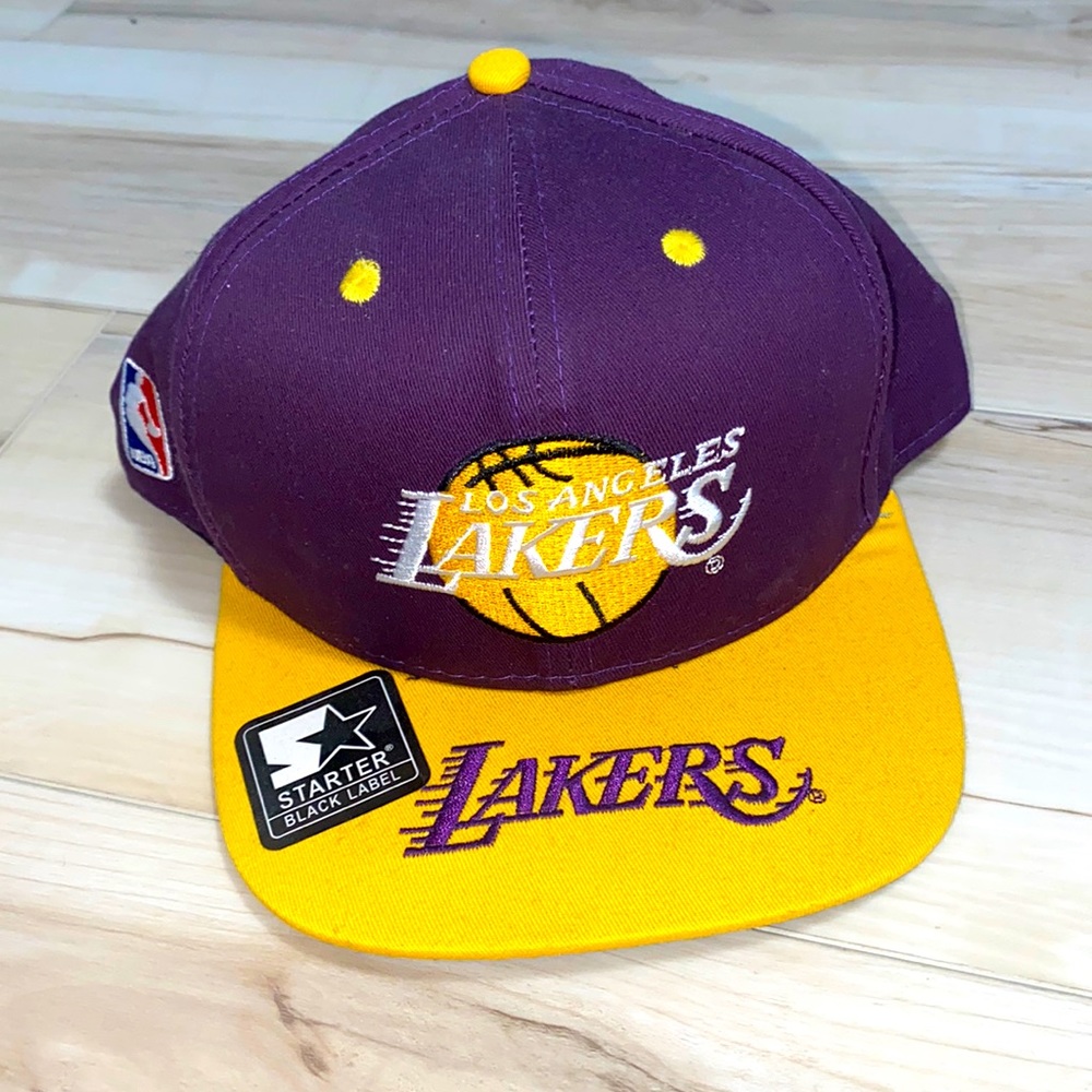 LOS ANGELES LAKERS HAT (vintage black label)